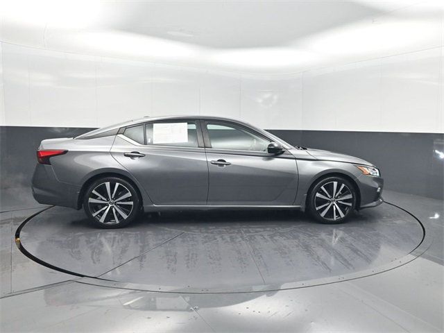 2022 Nissan Altima 2.5 SR Sedan - 22935586 - 35