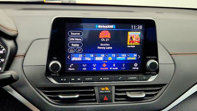 2022 Nissan Altima 2.5 SR Sedan - 23023484 - 17