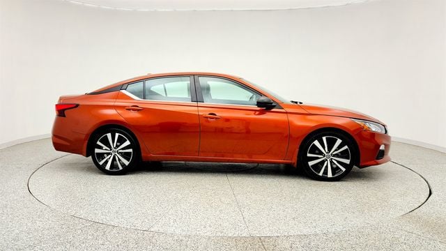 2022 Nissan Altima 2.5 SR Sedan - 23023484 - 3