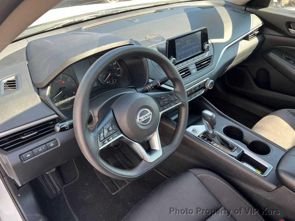 2022 Nissan Altima 2.5 photo 16