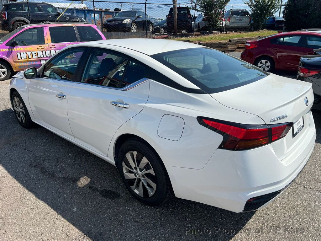 2022 Nissan Altima 2.5 photo 6
