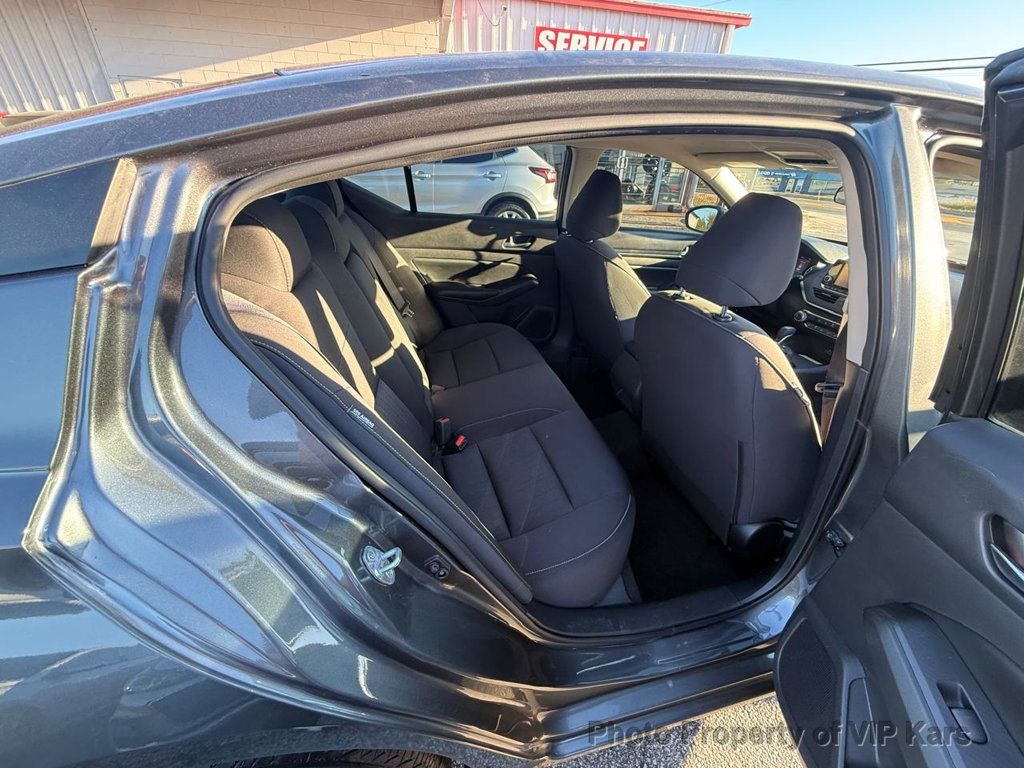 2022 Nissan Altima 2.5 S Sedan - 22931942 - 14