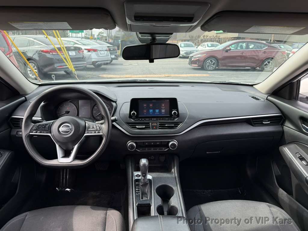 2022 Nissan Altima 2.5 S Sedan - 22983324 - 13