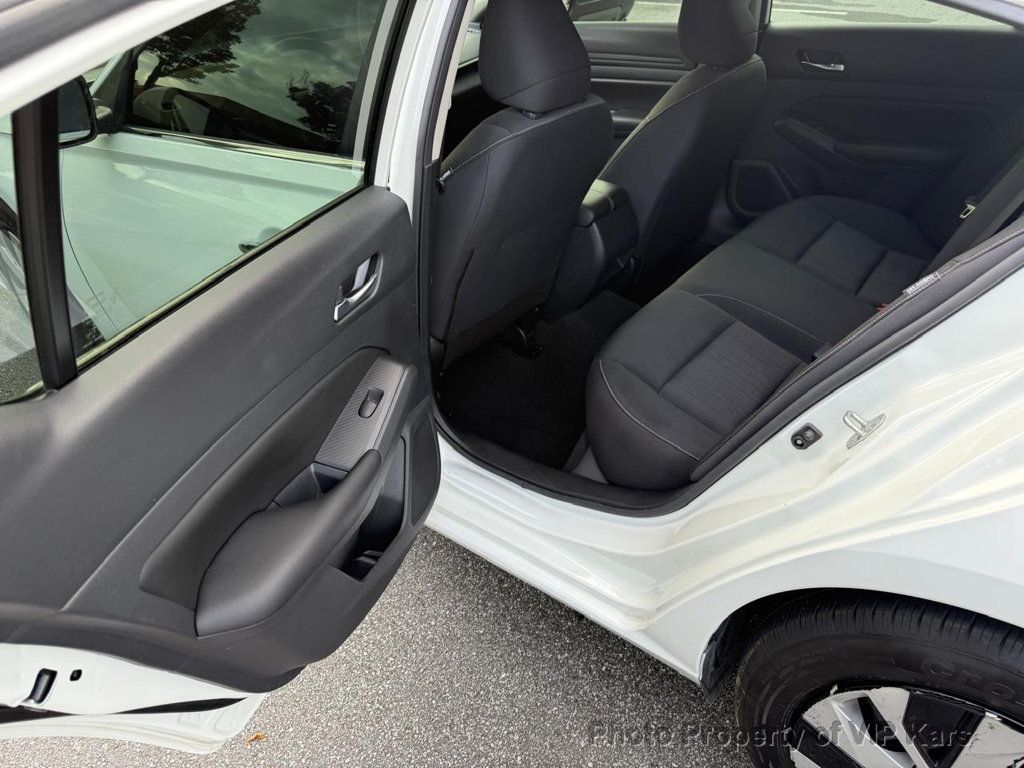2022 Nissan Altima 2.5 S Sedan - 23042516 - 12