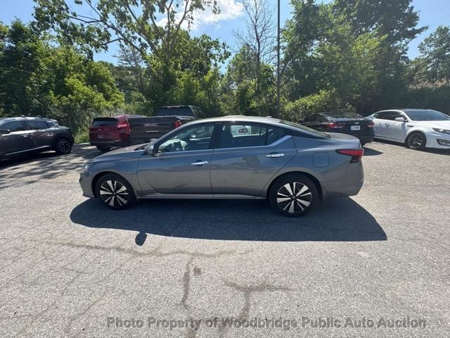 2022 Nissan Altima 2.5 SV AWD Sedan - 23057360 - 19