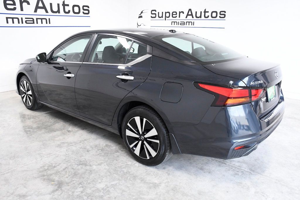 2022 Nissan Altima 2.5 SV AWD Sedan - 22782342 - 5