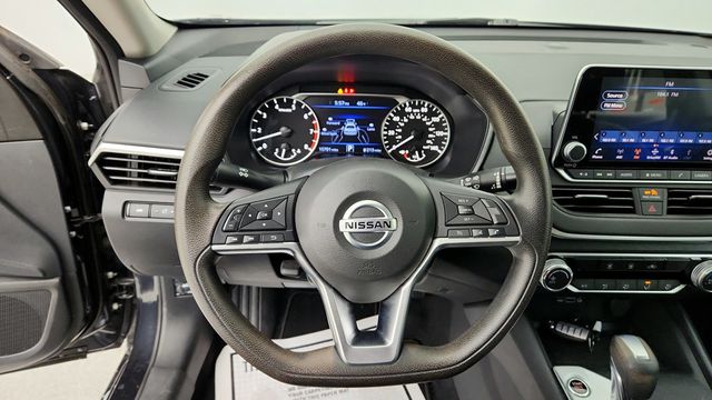 2022 Nissan Altima 2.5 SV AWD Sedan - 22946169 - 11