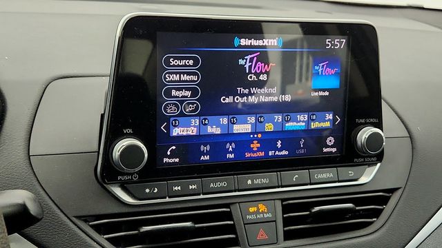 2022 Nissan Altima 2.5 SV AWD Sedan - 22946169 - 16