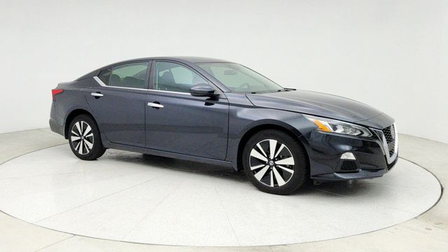 2022 Nissan Altima 2.5 SV AWD Sedan - 22946169 - 2