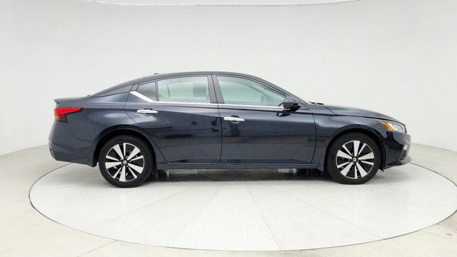 2022 Nissan Altima 2.5 SV AWD Sedan - 22946169 - 3