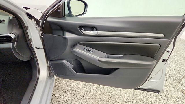 2022 Nissan Altima 2.5 SV AWD Sedan - 23082900 - 24