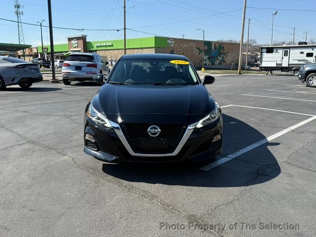 2022 Nissan Altima 2.5 SV AWD W/APPLE CARPLAY & ANDROID AUDIO - 22996232 - 3