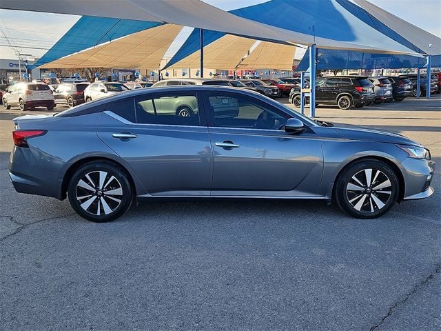 2022 Nissan Altima 2.5 SV Sedan - 22776924 - 4