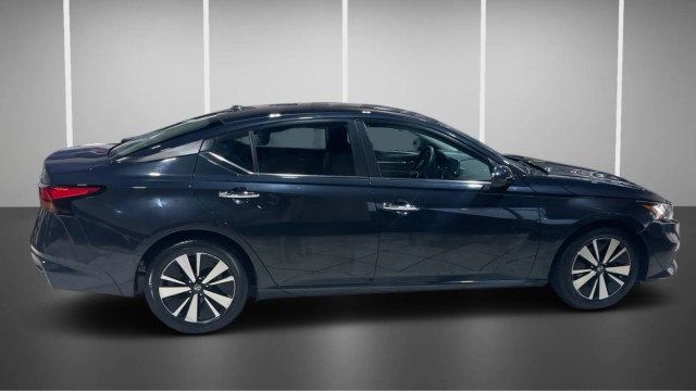 2022 Nissan Altima 2.5 SV Sedan - 22997367 - 5