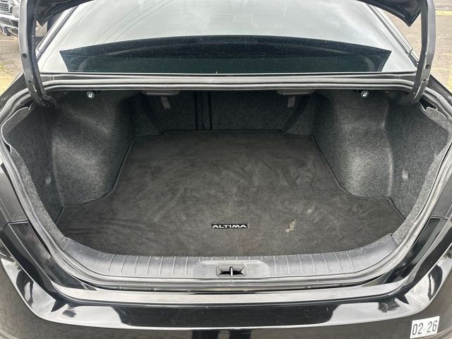 2022 Nissan Altima 2.5 SV Sedan - 22984240 - 19