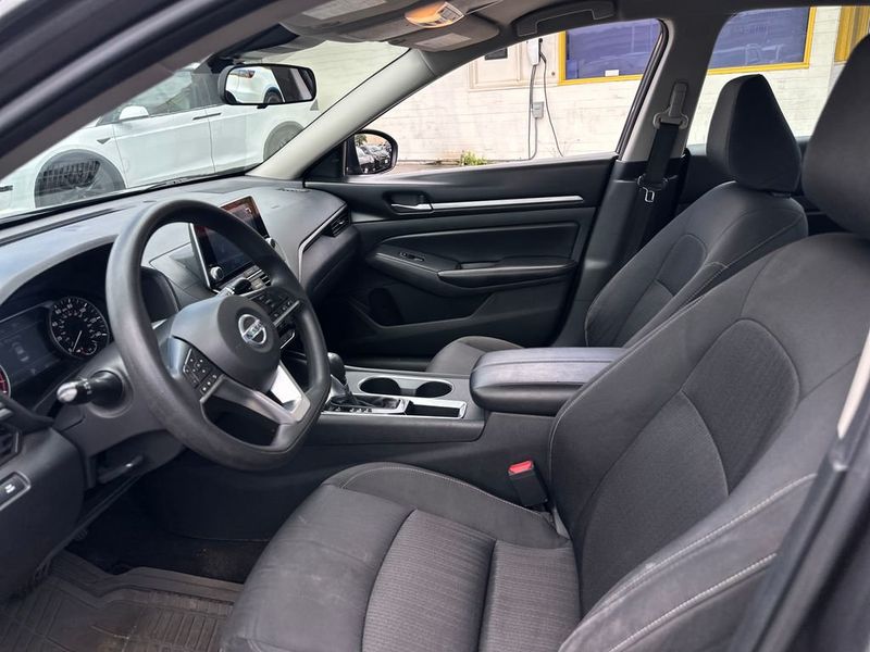 2022 Nissan Altima 2.5 SV Sedan - 23048835 - 12