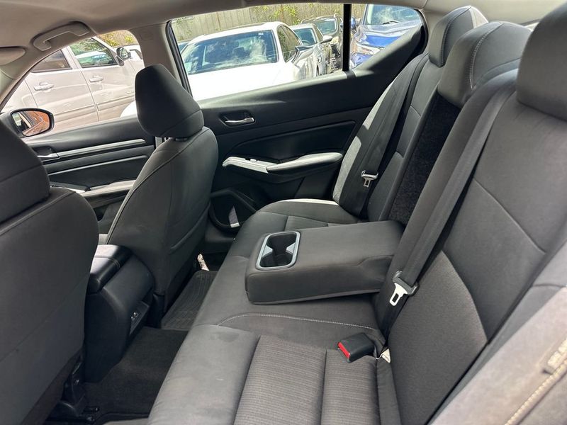 2022 Nissan Altima 2.5 SV Sedan - 23048835 - 14