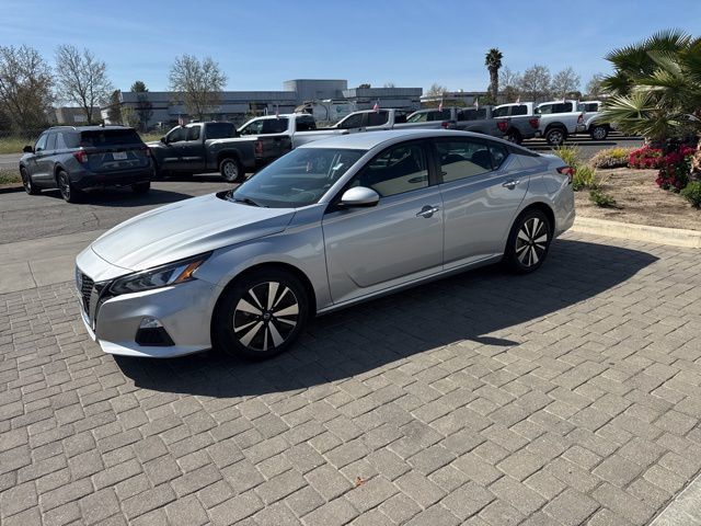 2022 Nissan Altima 2.5 SV Sedan - 22998056 - 1