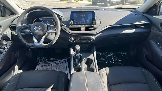 2022 Nissan Altima 2.5 SV Sedan - 22998056 - 19