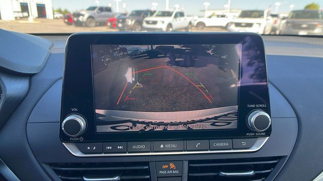 2022 Nissan Altima 2.5 SV Sedan - 22998056 - 21