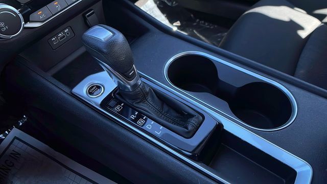 2022 Nissan Altima 2.5 SV Sedan - 22998056 - 24