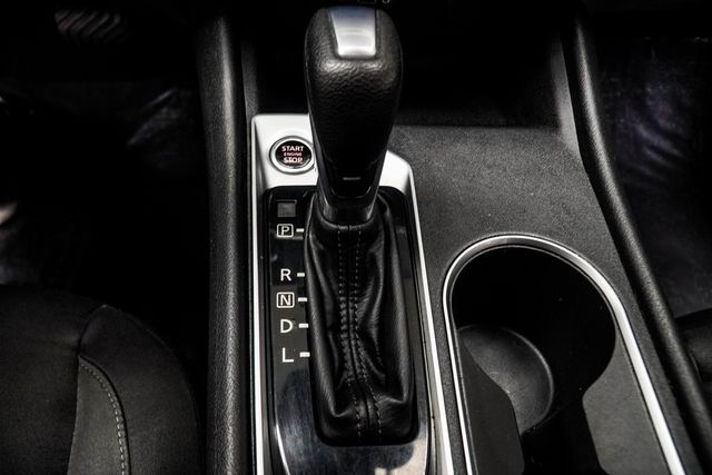 2022 Nissan Altima 2.5 SV Sedan - 22968635 - 16