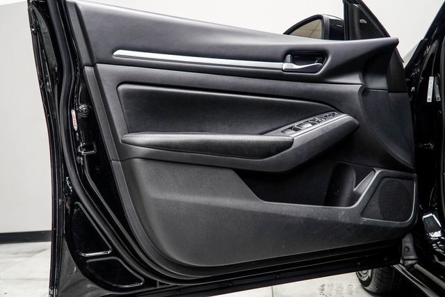 2022 Nissan Altima 2.5 SV Sedan - 22968635 - 28