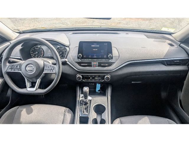 2022 Nissan Altima 2.5 SV Sedan - 22897529 - 28