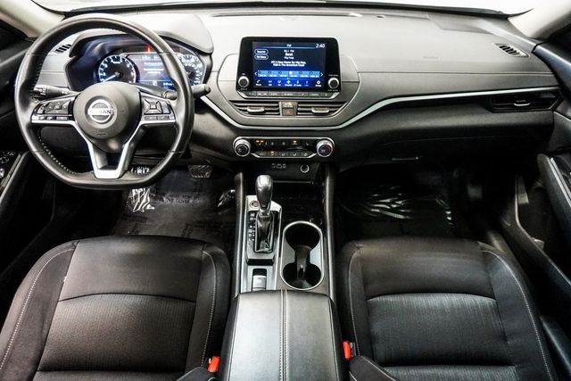 2022 Nissan Altima 2.5 SV Sedan - 22981424 - 10