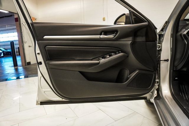 2022 Nissan Altima 2.5 SV Sedan - 22981424 - 17