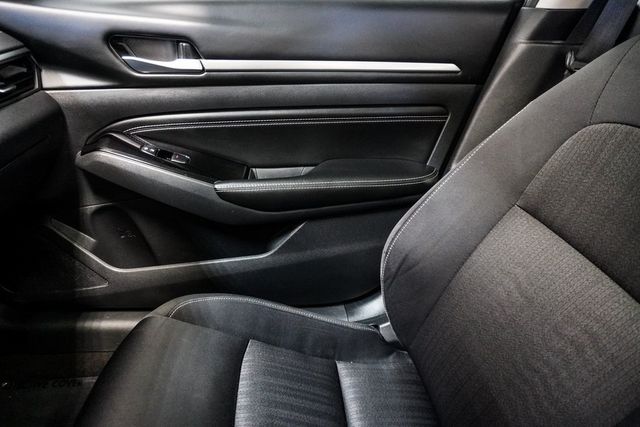 2022 Nissan Altima 2.5 SV Sedan - 22981424 - 25