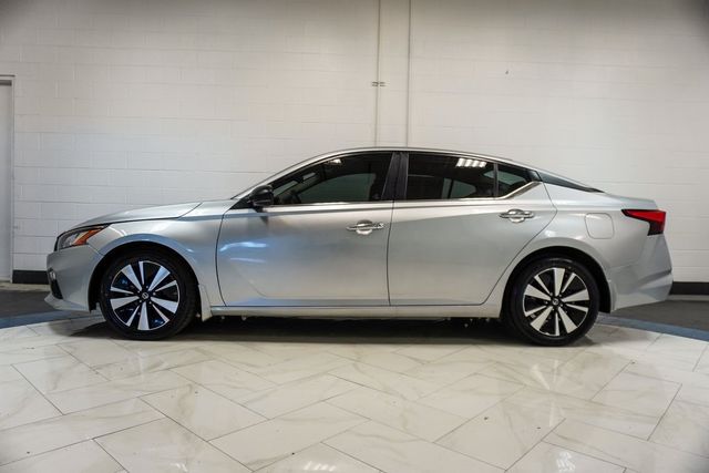2022 Nissan Altima 2.5 SV Sedan - 22981424 - 32