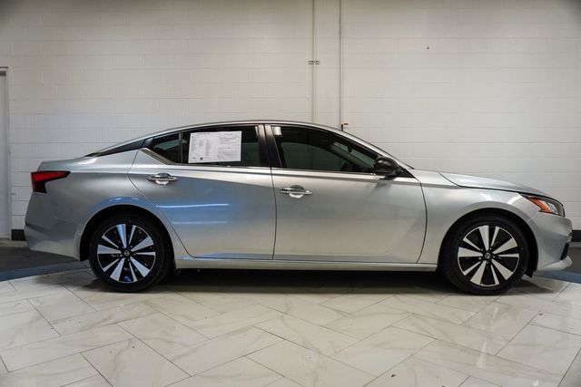 2022 Nissan Altima 2.5 SV Sedan - 22981424 - 33