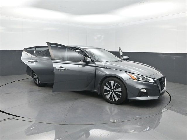 2022 Nissan Altima 2.5 SV Sedan - 22960462 - 40