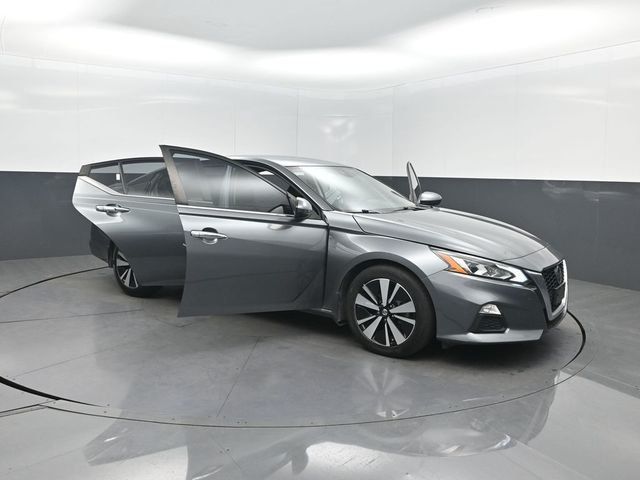 2022 Nissan Altima 2.5 SV Sedan - 23000420 - 40