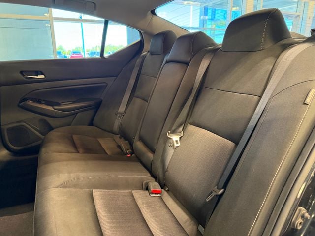 2022 Nissan Altima 2.5 SV Sedan - 23031475 - 20