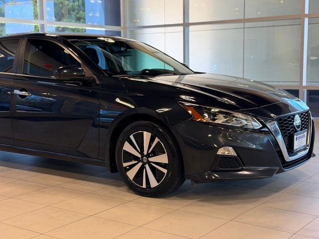 2022 Nissan Altima 2.5 SV's photo