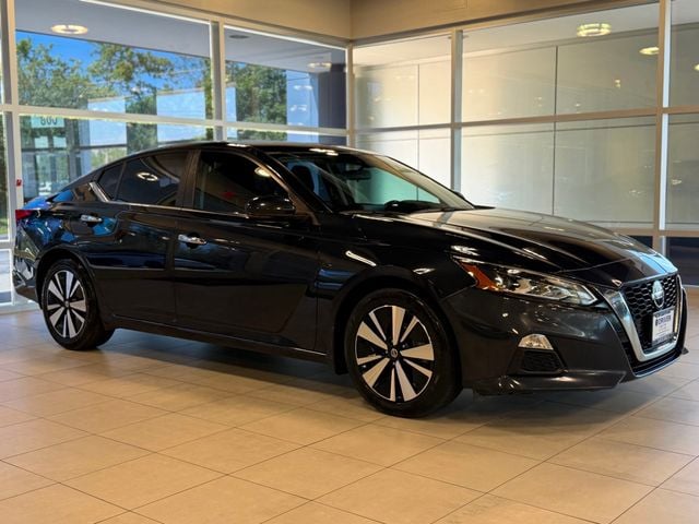 2022 Nissan Altima 2.5 SV Sedan - 23031475 - 5