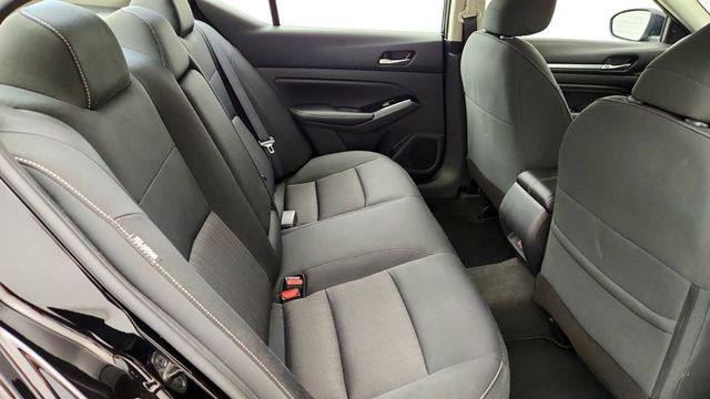 2022 Nissan Altima 2.5 SV Sedan - 23093344 - 22