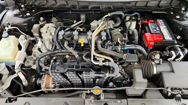 2022 Nissan Altima 2.5 SV Sedan - 23093344 - 26