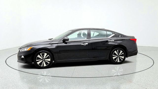 2022 Nissan Altima SV w/ Premium Package, ProPILOT Assist & Moonroof - 23093344 - 7