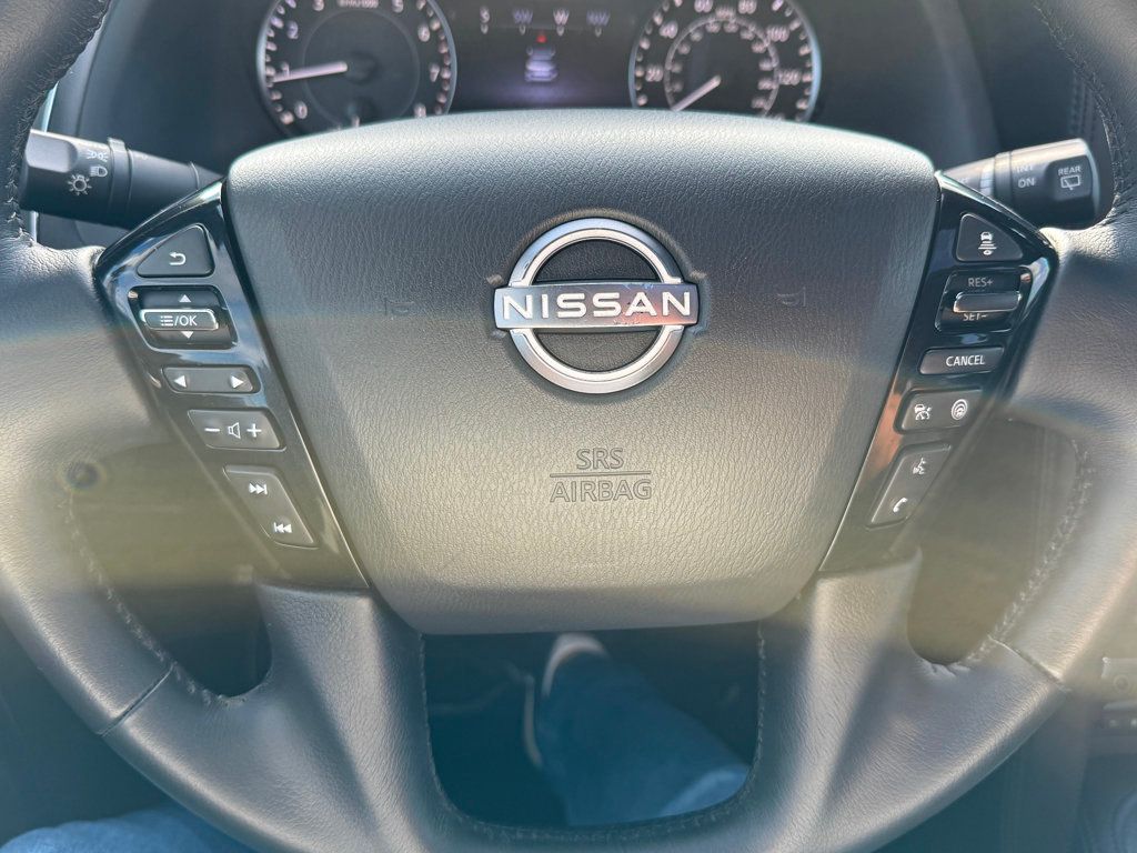 2022 Nissan Armada SL photo 13