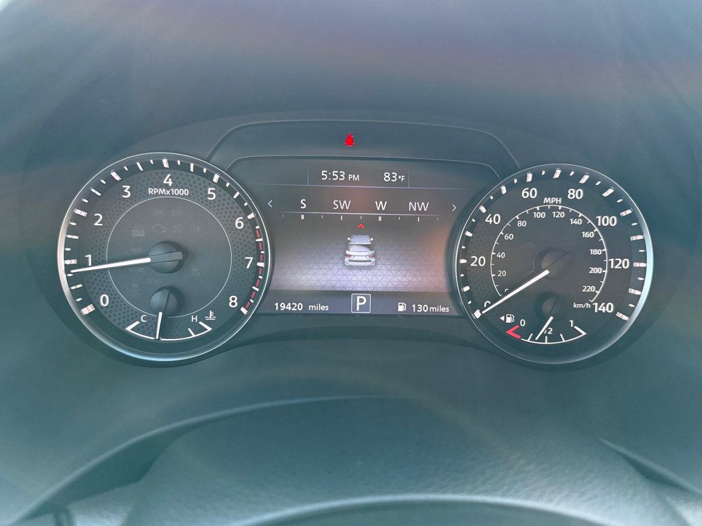 2022 Nissan Armada SL photo 14