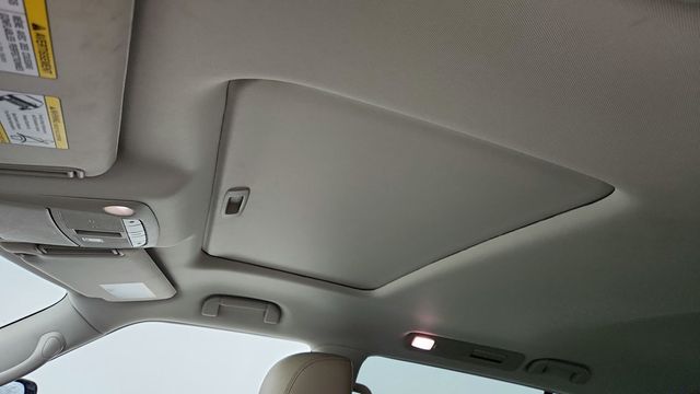 2022 Nissan Armada 4x4 Platinum with Captain's Chair Package (7 Seater) - 22954113 - 9