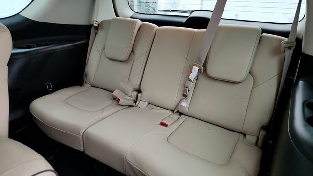 2022 Nissan Armada 4x4 Platinum with Captain's Chair Package (7 Seater) - 22954113 - 22