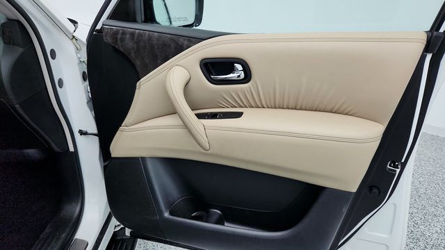 2022 Nissan Armada 4x4 Platinum with Captain's Chair Package (7 Seater) - 22954113 - 28