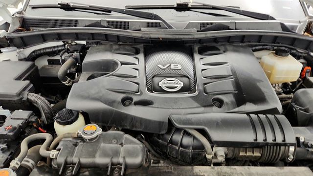 2022 Nissan Armada 4x4 Platinum with Captain's Chair Package (7 Seater) - 22954113 - 29