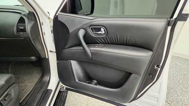 2022 Nissan Armada 4x4 SV w/ Appearance Pkg, Power Liftgate & 20'' Alloy Wheels - 22996188 - 26