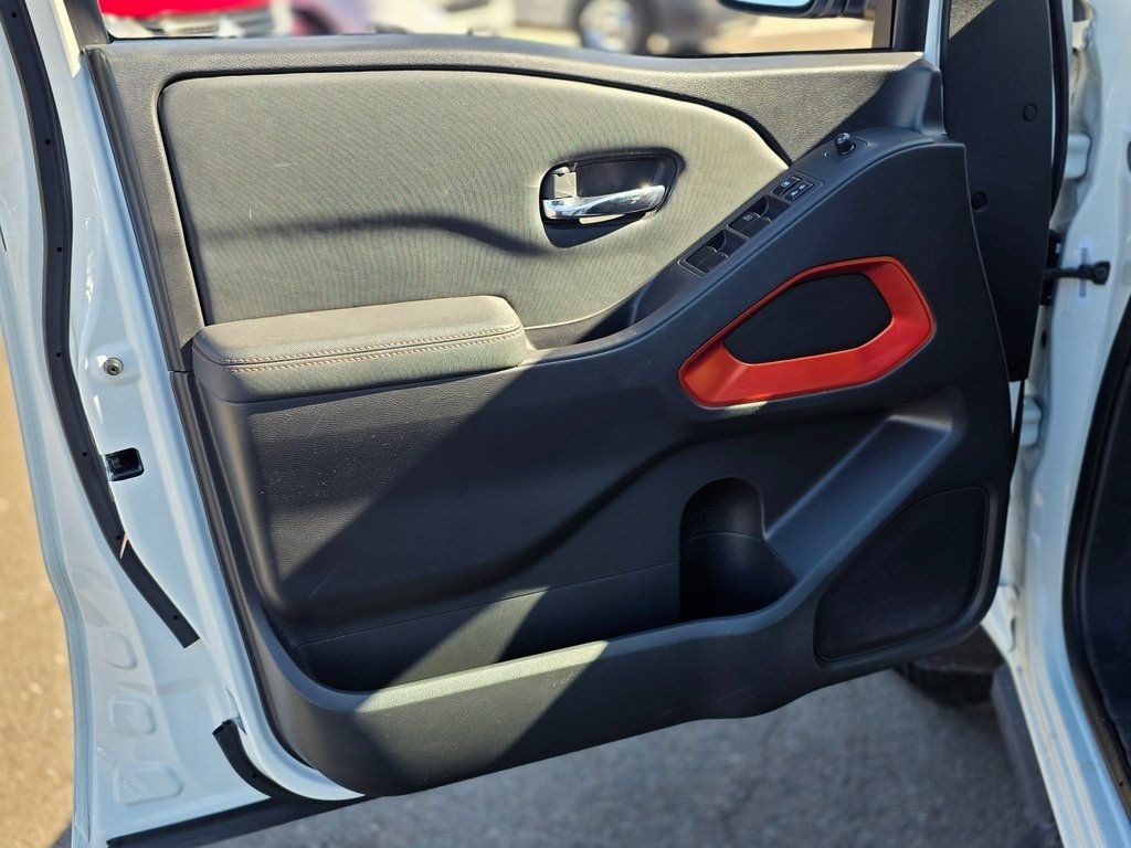 2022 Nissan Frontier Crew Cab 4x2 PRO-X Automatic - 22979919 - 24