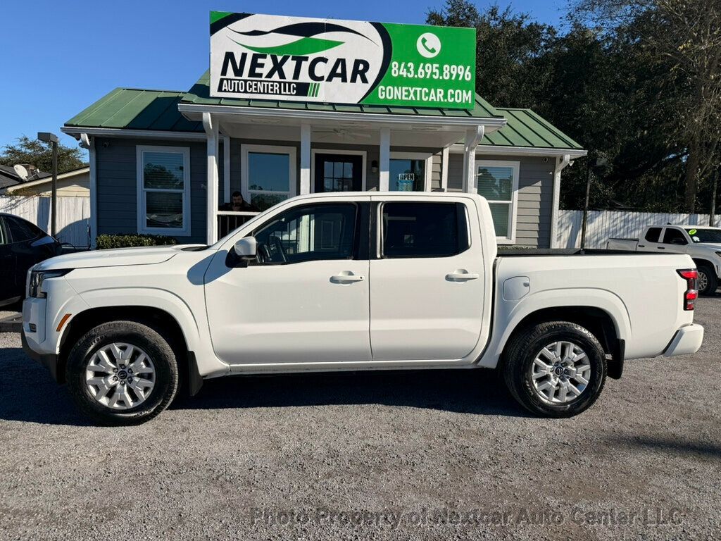 2022 Nissan Frontier Crew Cab SV photo 2